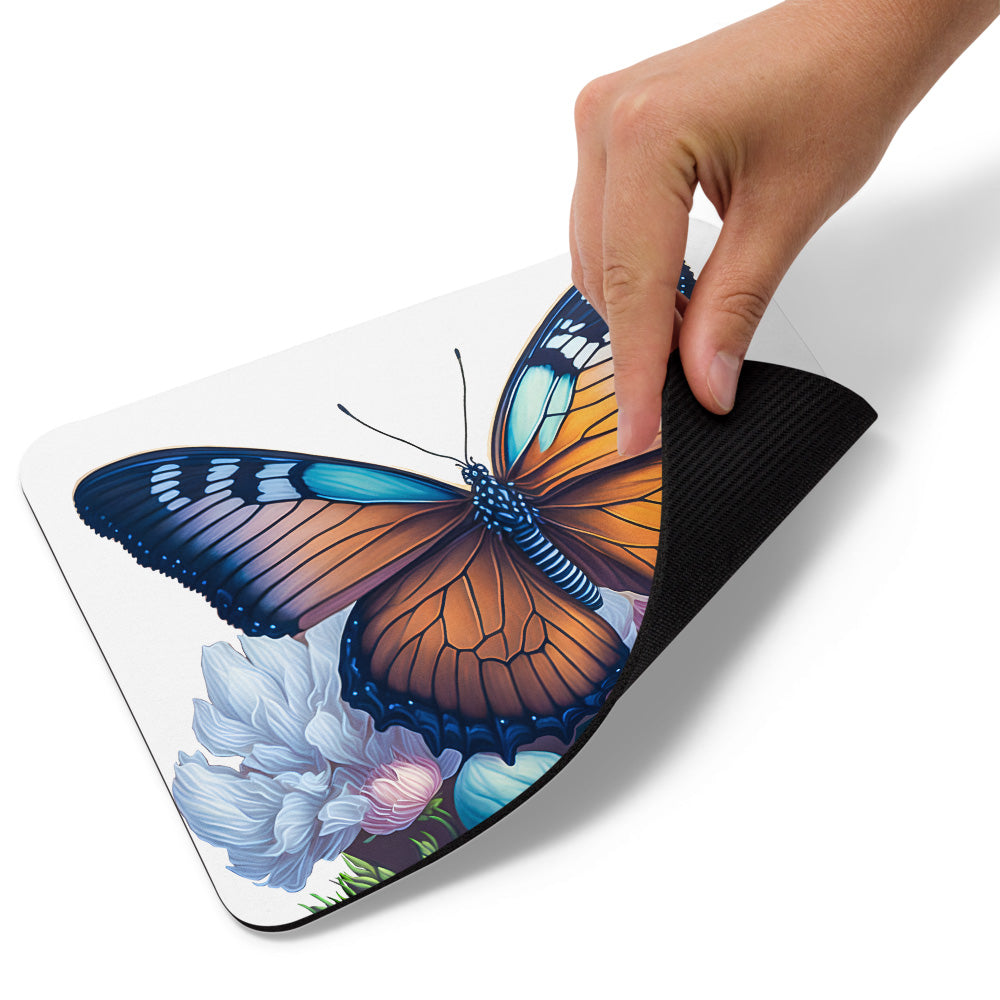 Mouse pad „Fluture în Grădină” | Design Artistic Floral| Suprafață textilă anti‑alunecare | Dreptunghi & Rotund